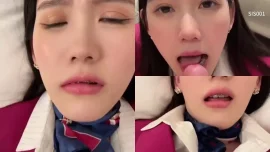 สาวจีนชุดยูนิฟอร์มชมพูถุงน่องดำ นอนอ้าปากครางเสียวขณะโดนเย็ด
