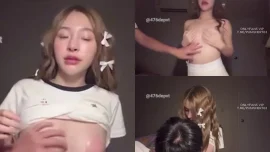ผมโบว์ขาวเปิดนมให้คลึงลูบลงท้องหัวนมตั้งยั่วดูด