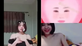 สาวใส่ฟิลเตอร์หูแพนด้ายิ้มยั่วชุดครอปถอดหมดโชว์นมใหญ่ถ่างขาเย็ดหี